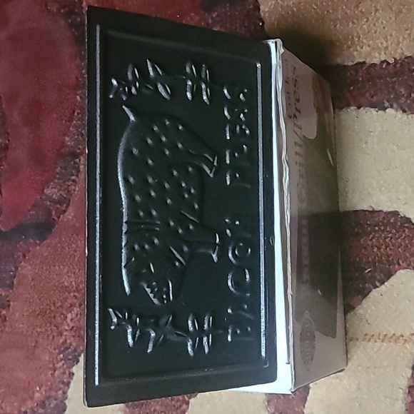 Cast Iron Pig Bacon Press With Wooden Handle - Picture 4 of 5